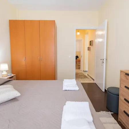 Cozy Platytera Apartment *